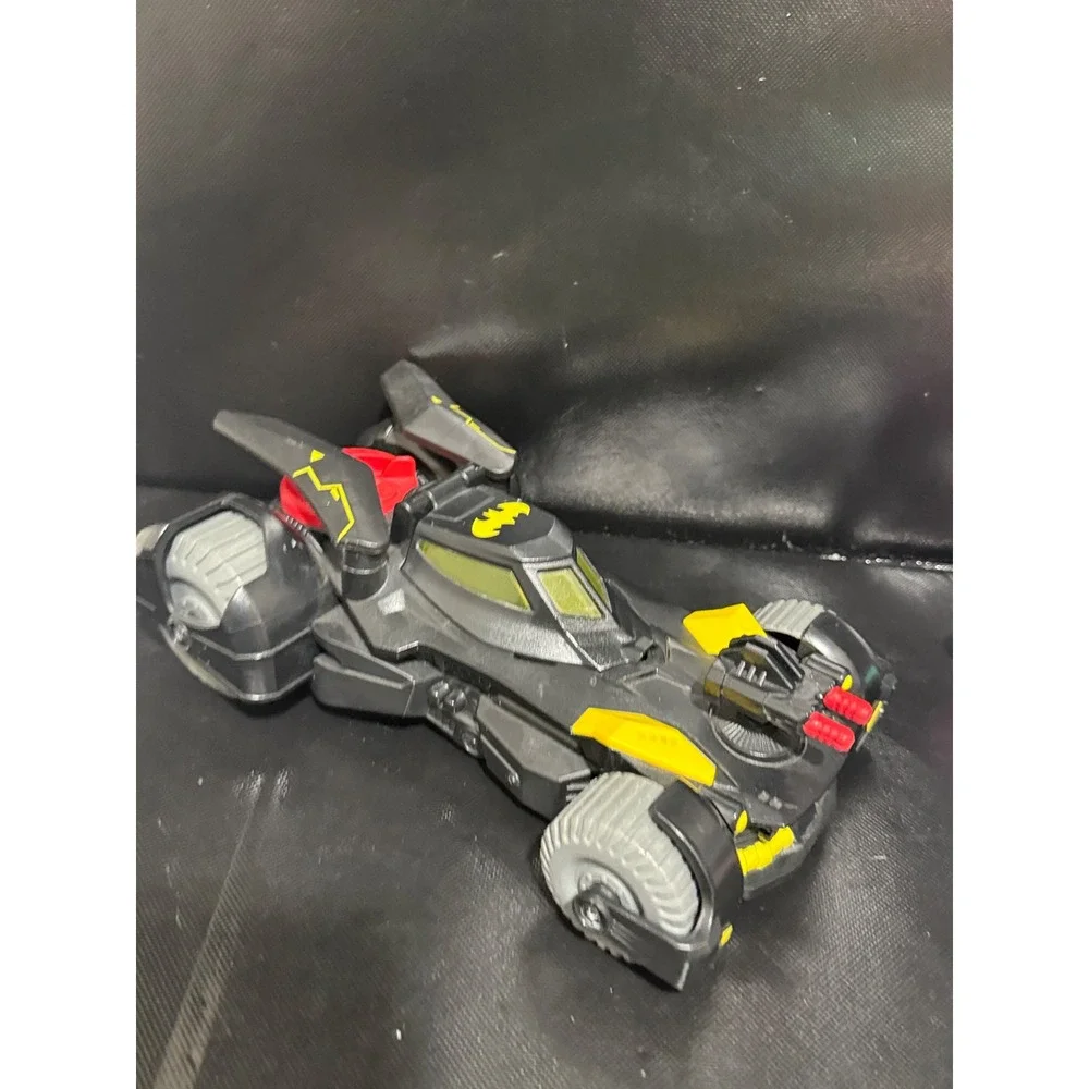 DC Comics Batman Batmobile‎ Toy Vehicle Black and Yellow with Missiles